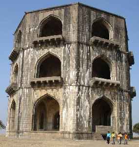 Ahmednagar: City in Maharashtra, India
