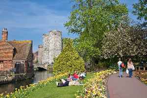 Canterbury: Cathedral city in Kent, England