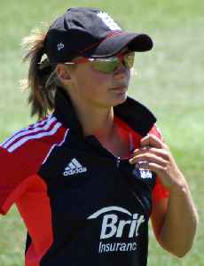 Danielle Wyatt: English cricketer