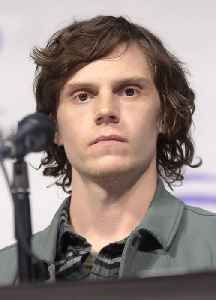Evan Peters: American actor