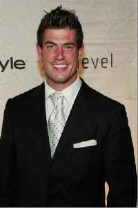 Jesse Palmer: Canadian player of American football, sports broadcaster