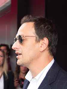 Josh Charles: American actor