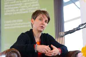 Laura McAllister: Welsh footballer