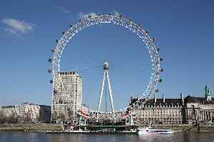London Eye: Observation wheel in London, England