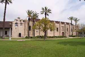 Mission San Gabriel Arcángel: Roman Catholic mission and a historic landmark in San Gabriel, California