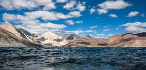 Pangong Tso: Soda lake