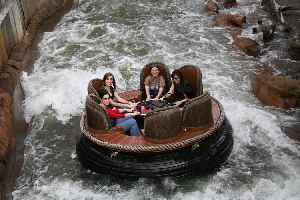 Thunder River Rapids Ride: Water ride at Dreamworld