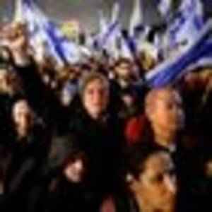 Tens of thousands of Israelis protest against Netanyahu's legal reforms