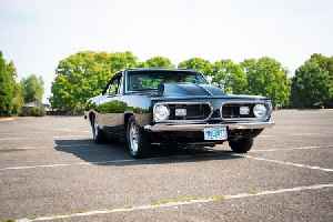 1967 Plymouth Barracuda Rocks V8 Firepower and 1,200 Horses, yet Nobody Wants It