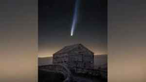 Photographer 'spent weeks' waiting for perfect comet shot