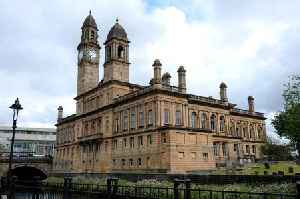 Concerns raised as Renfrewshire Council deals with water leak and damage at Paisley Town Hall