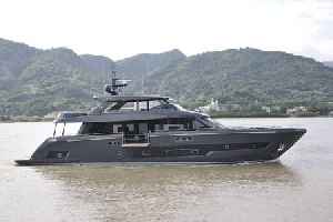 This 98-ft Flybridge Yacht Concept Inspired by Eastern Philosophy Merges Art and Luxury