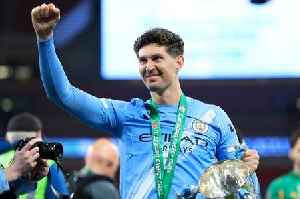 Chelsea told to sign Manchester City star after Liam Rosenior hint over key transfer change