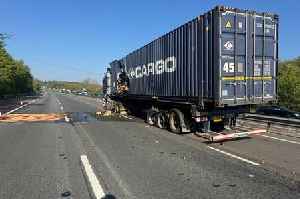 Lorries crash and spill 20 tonnes of prosecco across M4