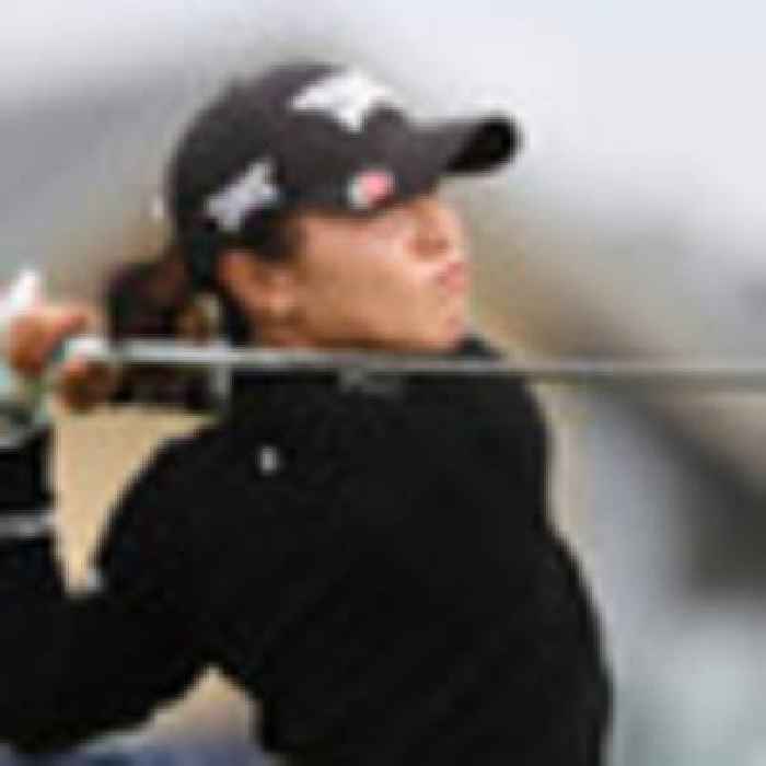 Golf: Lydia Ko survives rocky second round at British Open