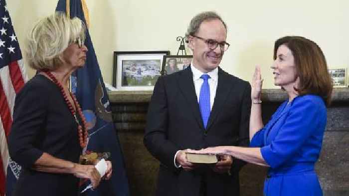 NY's 1st Female Governor Sworn In
