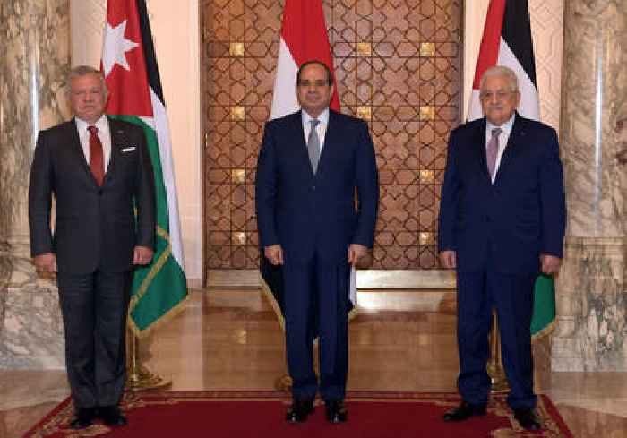 Cairo Summit calls on Quartet, not US, to lead Israeli-Palestinian talks