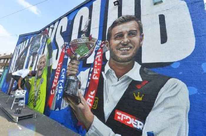 Leicester City's FA Cup win and Mark Selby's world championship immortalised in new mural