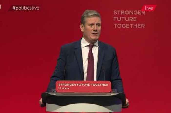 Sir Keir Starmer ambushed by fly during Labour conference speech