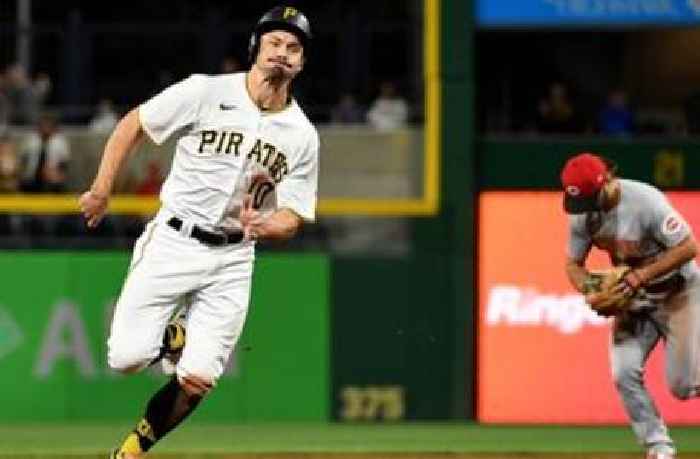 
					Bryan Reynolds goes 4-for-5 as Pirates come back against Reds, 8-6
				