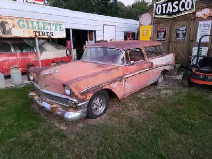 1956 Chevrolet Nomad Is an Unrestored Survivor with a 350 Swap, Needs a Lifeline