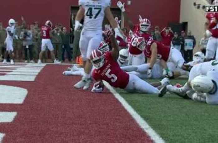 
					Stephen Carr scores first touchdown for Indiana against a conference opponent this season
				