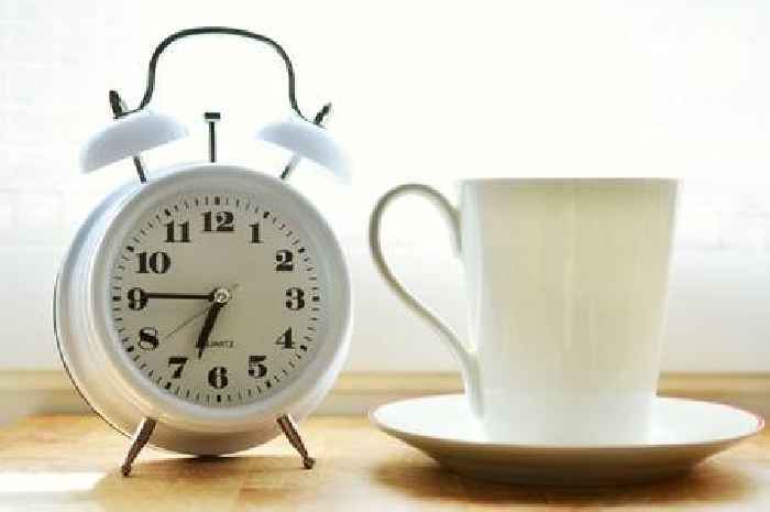 When do the clocks go back - and why you need to change routine now