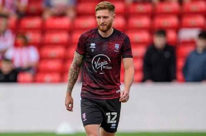 Lincoln City boss explains Teddy Bishop fitness plan after early withdrawal