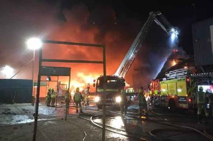 Huge fire in Nottingham could be 'burning for some considerable time', Fire Service says