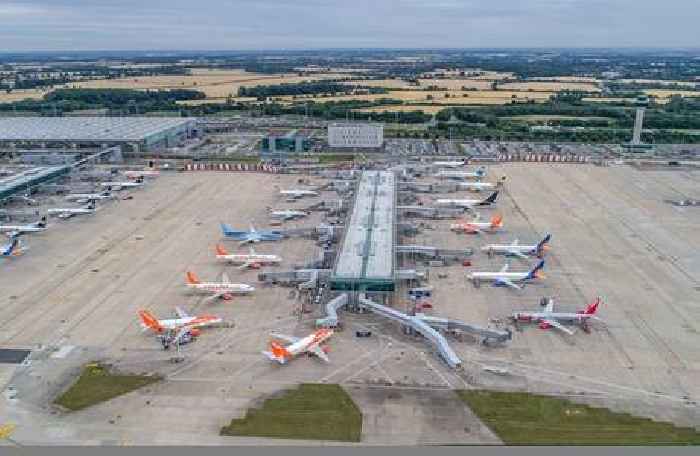Jet2, easyJet, Emirates, Ryanair, TUI: Red list countries as new travel rules come in today to stop Omicron variant spreading