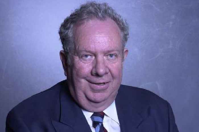 Tributes paid to former Labour MP Peter Pike after his death at 84