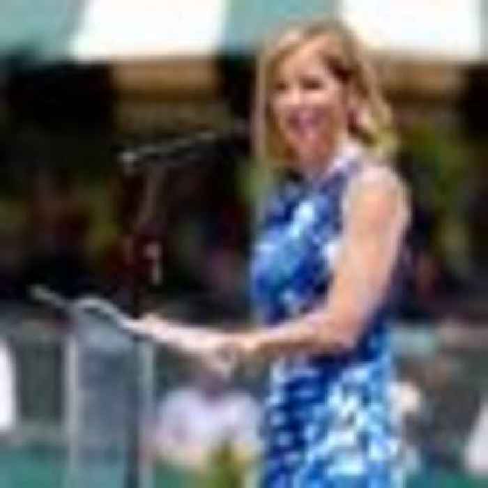 'I feel very lucky': Tennis star Chris Evert opens up about ovarian cancer diagnosis
