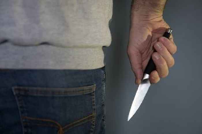 Law on sale of knives to under-18s to be tightened