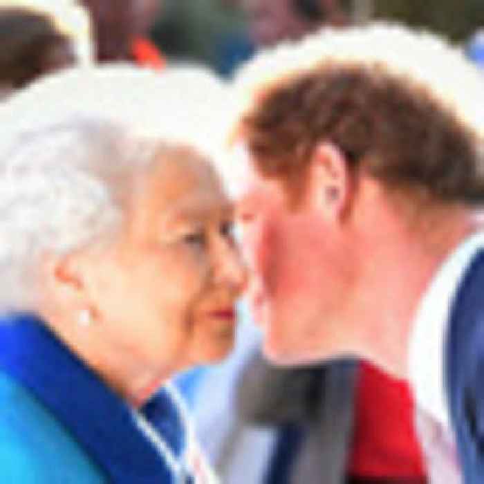 Daniela Elser: Queen looking to sack Prince Harry from final royal role