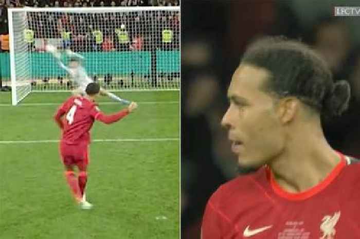 Liverpool fans spot Virgil van Dijk's brilliant 'stare down' at Kepa Arrizabalaga