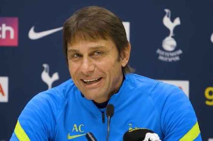 Tottenham boss Antonio Conte ramps up mind games with Mikel Arteta after 'miracle' claim