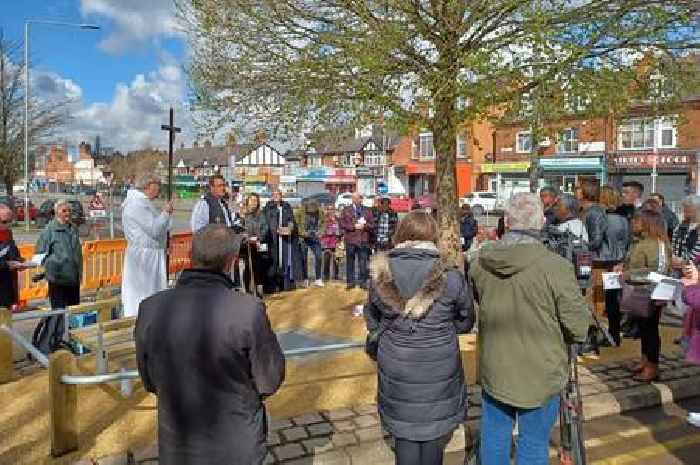'Moving and intimate' outdoor service remembers Hinckley Road explosion victims
