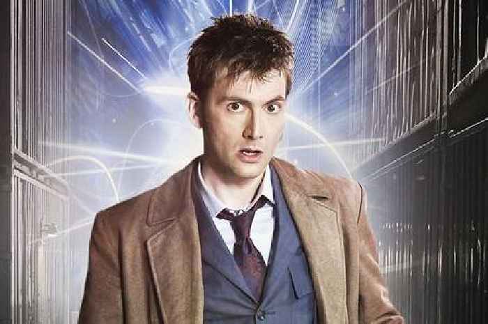 Doctor Who's David Tennant 'not that special' jokes Peter Davison at Wales Comic Con