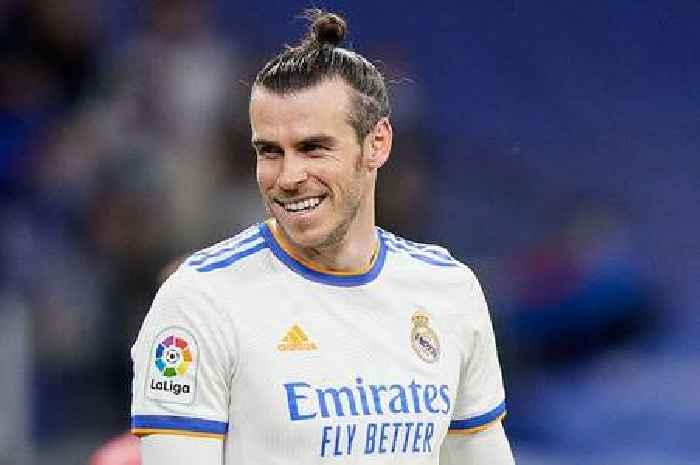 Smiling Gareth Bale jeered by Real Madrid fans as Ancelotti calls boos 