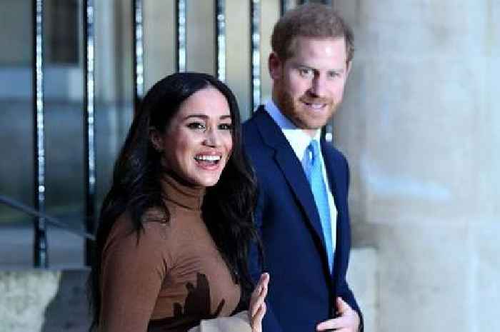 Harry and Meghan visit the Queen on their way to Invictus Games