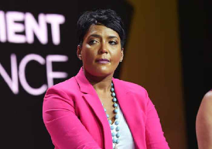 Former Atlanta Mayor Keisha Lance Bottoms Tweets She Was Turned Away From Capital Grille for Wearing Leggings