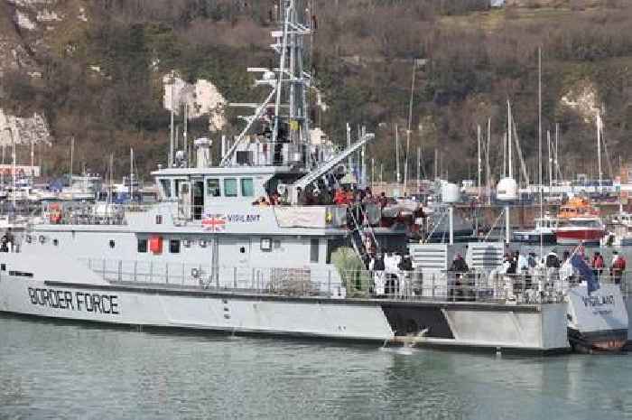 Minister defends move to deploy Royal Navy for English Channel migrant boat patrols