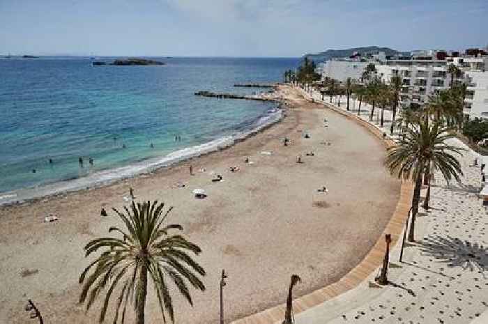 Brits in Spain could face up to €3,000 fines for breaking beach rules