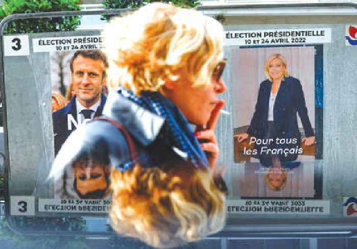 France is at a political crossroads