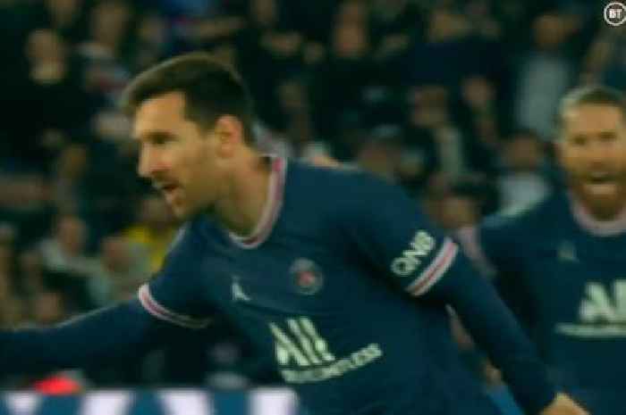 Lionel Messi rolls back the years with spectacular goal that wins PSG league title
