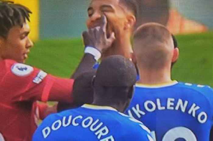 Sadio Mane's eye poke on Everton rival goes unnoticed in heated Merseyside derby argument