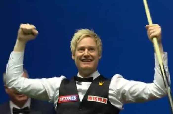 Moment Neil Robertson scores only 12th World Snooker Championship 147 break in history