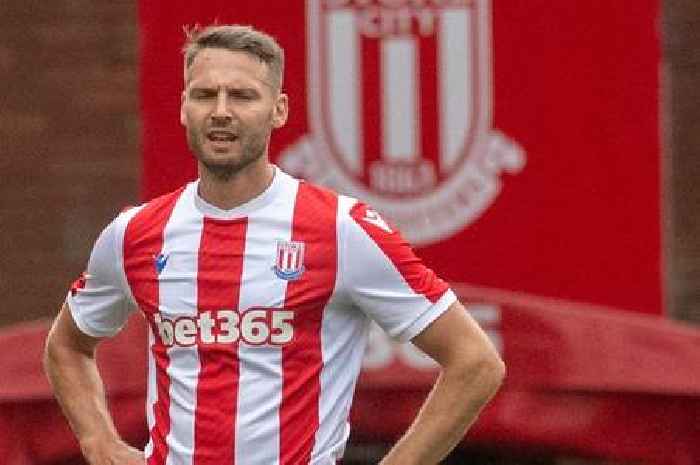 Nick Powell makes injury comeback for Stoke City u23s but it's teen who catches eye