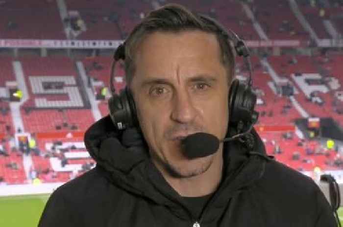 Gary Neville outlines why Man Utd players will be worried over Erik ten Hag's arrival