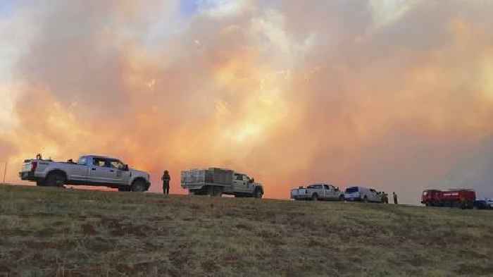 New Mexico Wildfire Prompts Call For U.S. Disaster Declaration